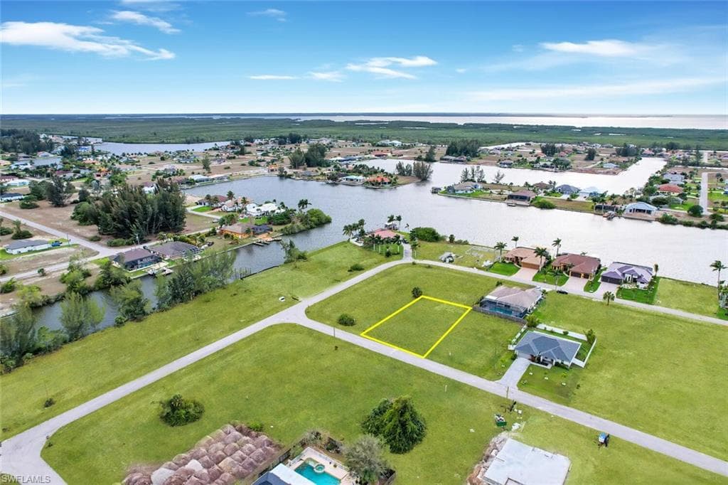 3004 NW 42nd AVE CAPE CORAL, FL 33993