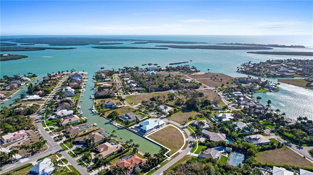 931 Inlet DR MARCO ISLAND, FL 34145