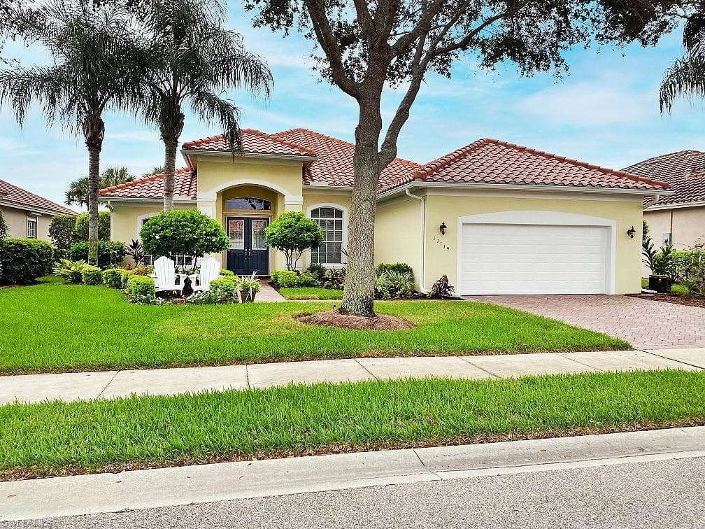 11119 Laughton CIR FORT MYERS, FL 33913