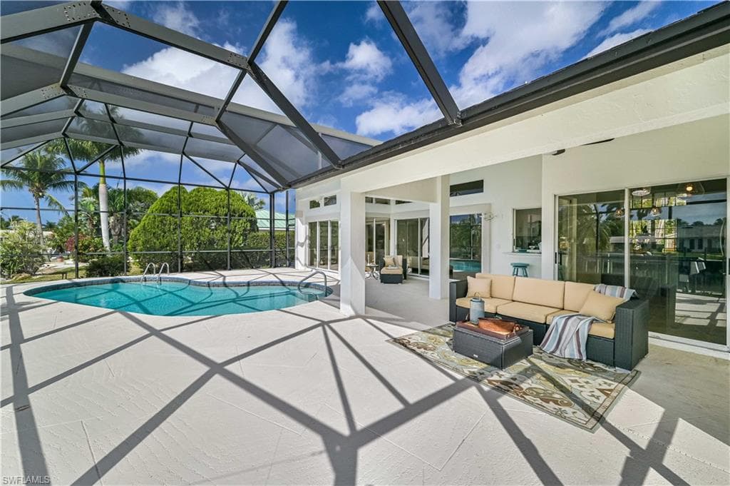 1056 N Town And River DR FORT MYERS, FL 33919