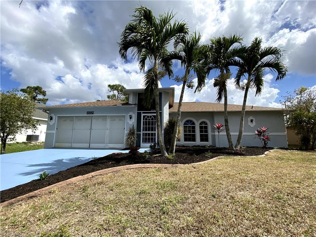 18379 Fern RD FORT MYERS, FL 33967