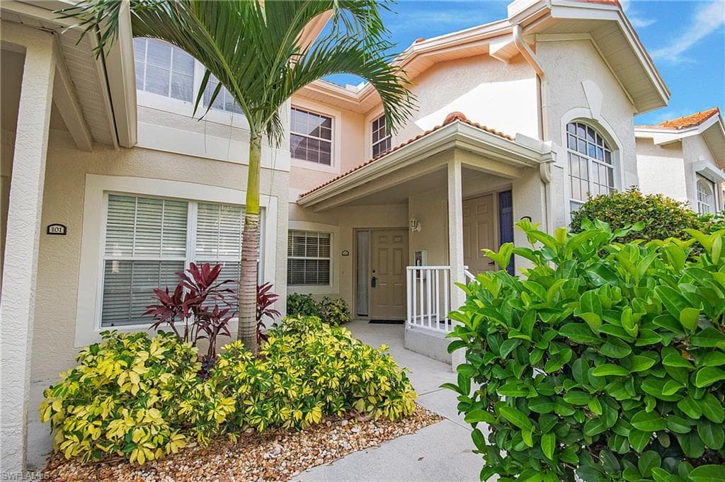 2516 Orchid Bay DR 102 NAPLES, FL 34109