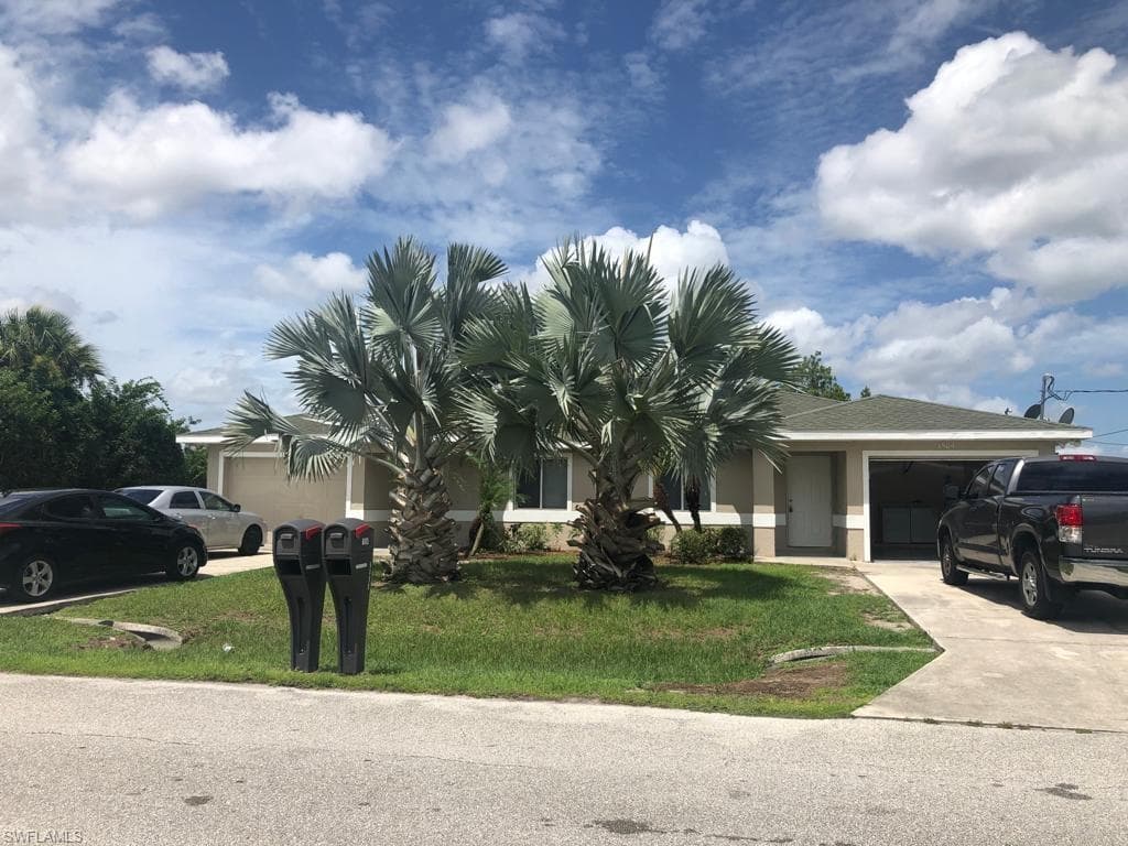 1504 Gilbert AVE S 1506 LEHIGH ACRES, FL 33973
