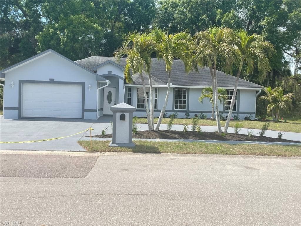 804 Zana DR FORT MYERS, FL 33905