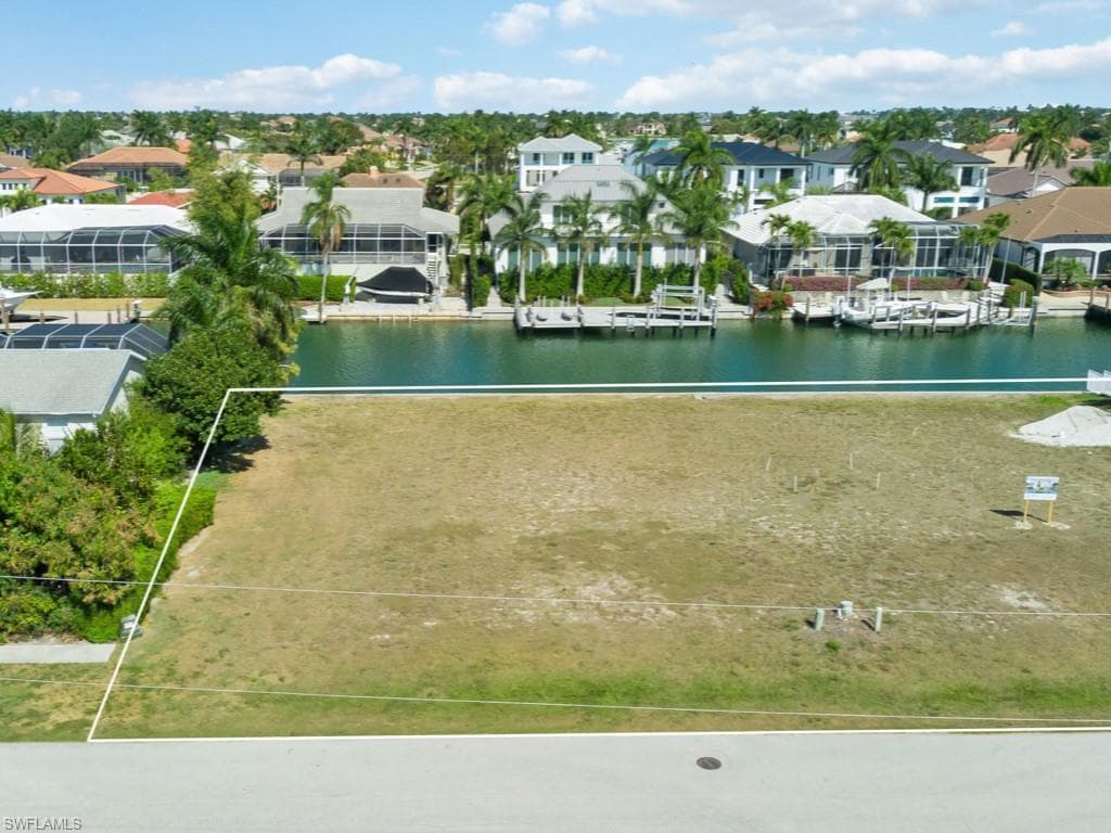 767 Orchid CT MARCO ISLAND, FL 34145