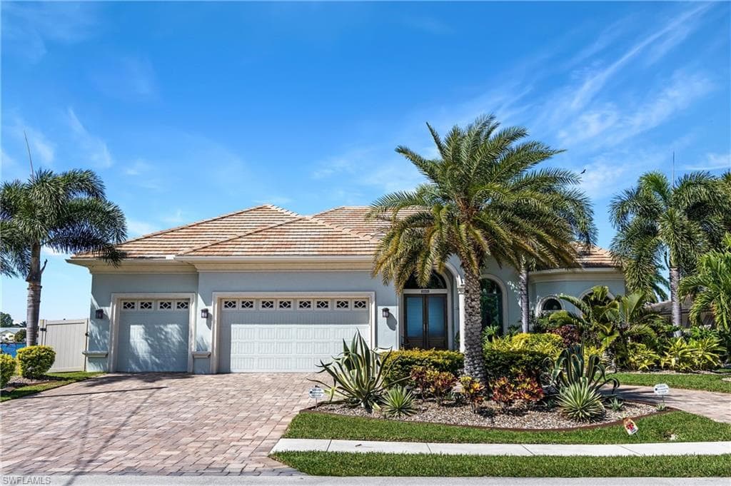 4936 Pelican BLVD CAPE CORAL, FL 33914