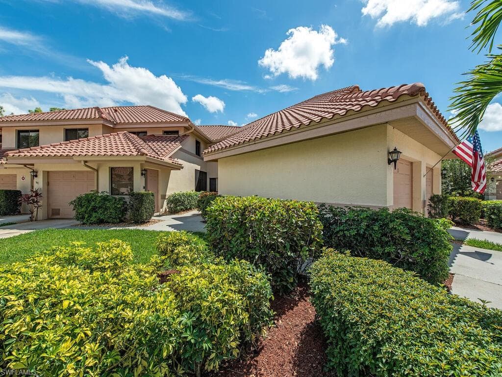 78 Bennington DR 5-8 NAPLES, FL 34104