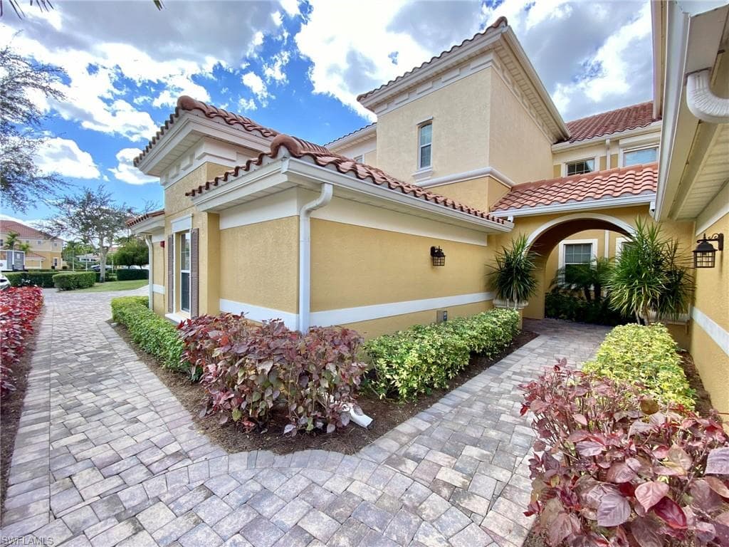12908 New Market ST 201 FORT MYERS, FL 33913