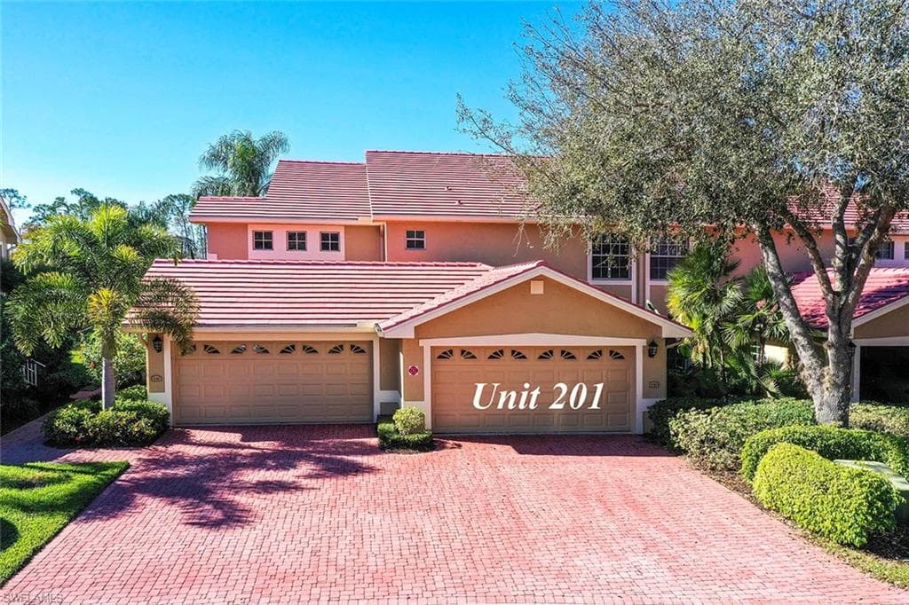 20210 Calice CT 201 ESTERO, FL 33928