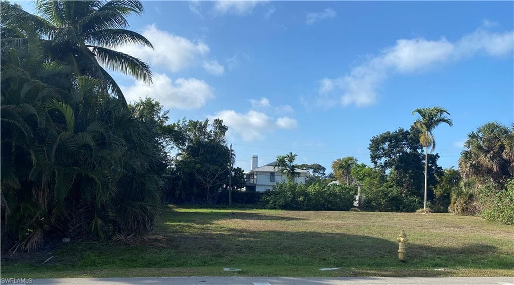 1148 Cypress Woods DR NAPLES, FL 34103