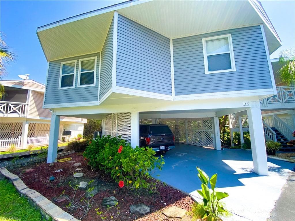 950 Moody RD 115 NORTH FORT MYERS, FL 33903