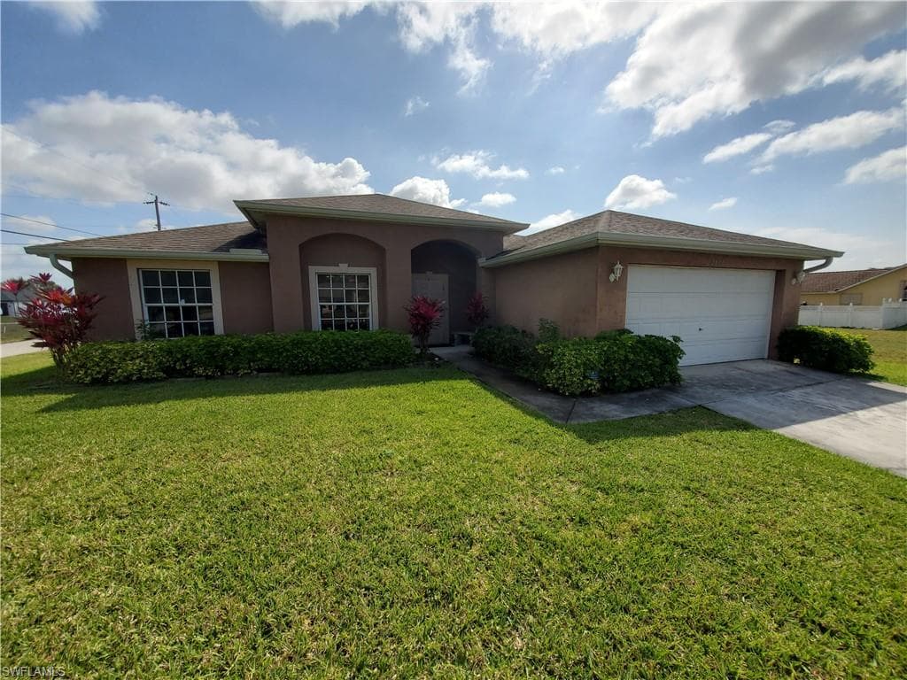 2109 NE 9th PL CAPE CORAL, FL 33909