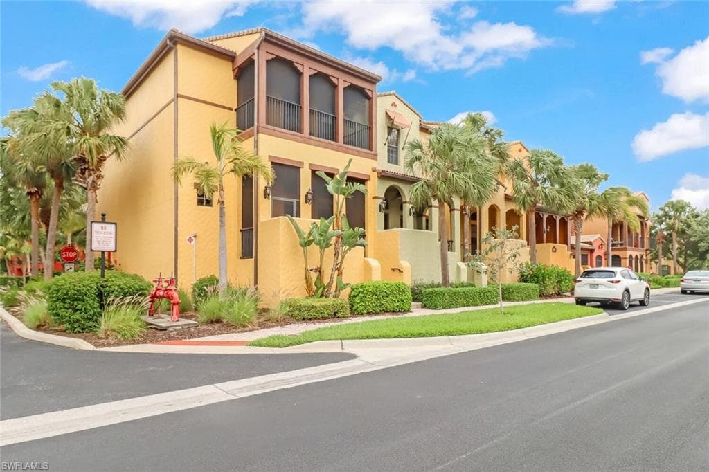 9081 Albion LN S 6509 NAPLES, FL 34113