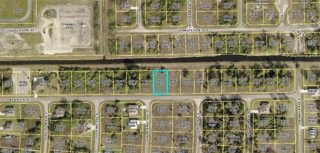 841 Bently ST E LEHIGH ACRES, FL 33974