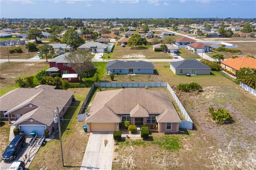 2202 NW 20th PL CAPE CORAL, FL 33993