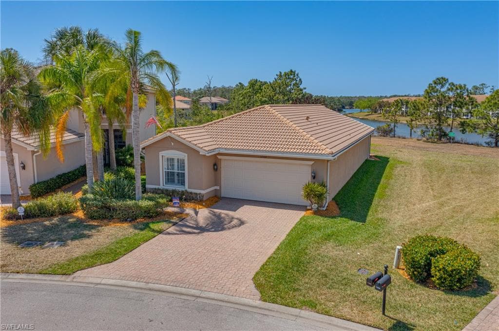 11060 Yellow Poplar DR FORT MYERS, FL 33913