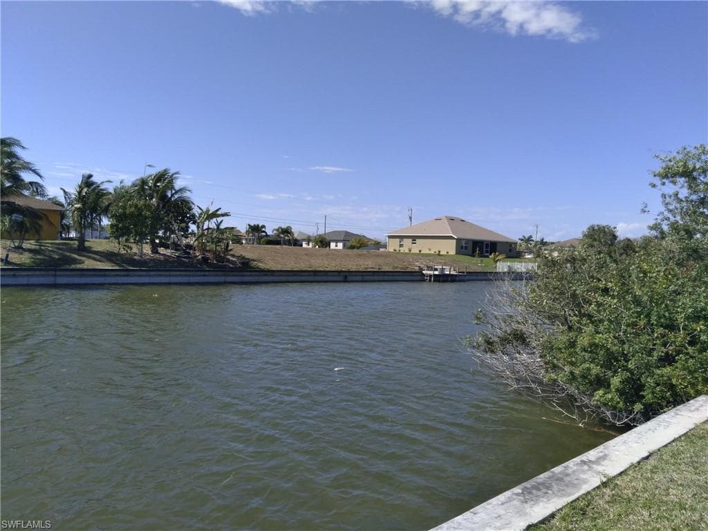 909 NW 3rd PL CAPE CORAL, FL 33993
