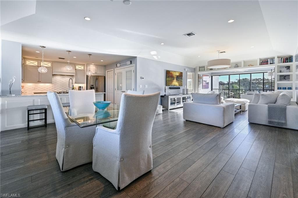 1546 Oyster Catcher PT C NAPLES, FL 34105