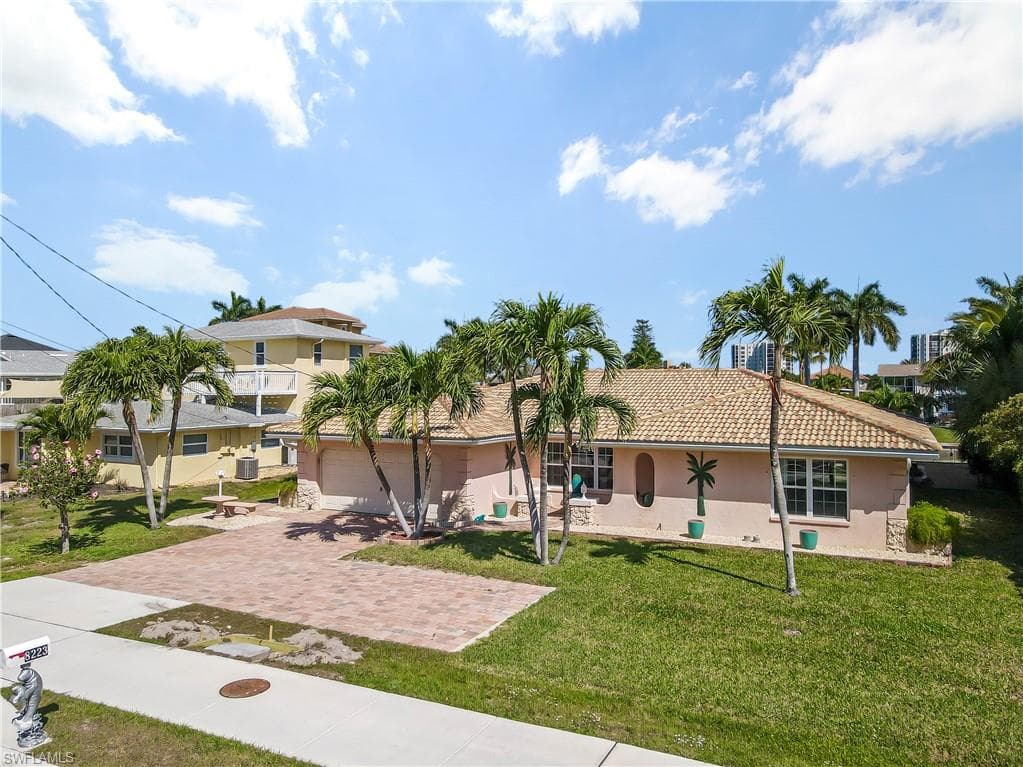 8223 Estero BLVD