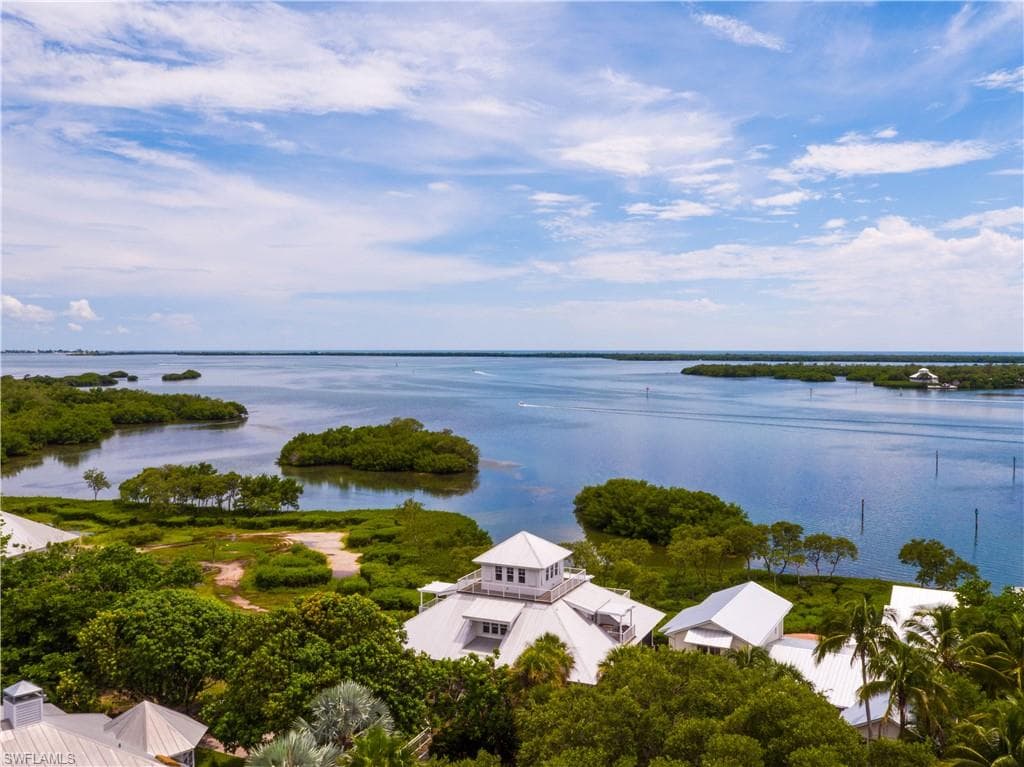 315 Useppa Island USEPPA ISLAND, FL 33924