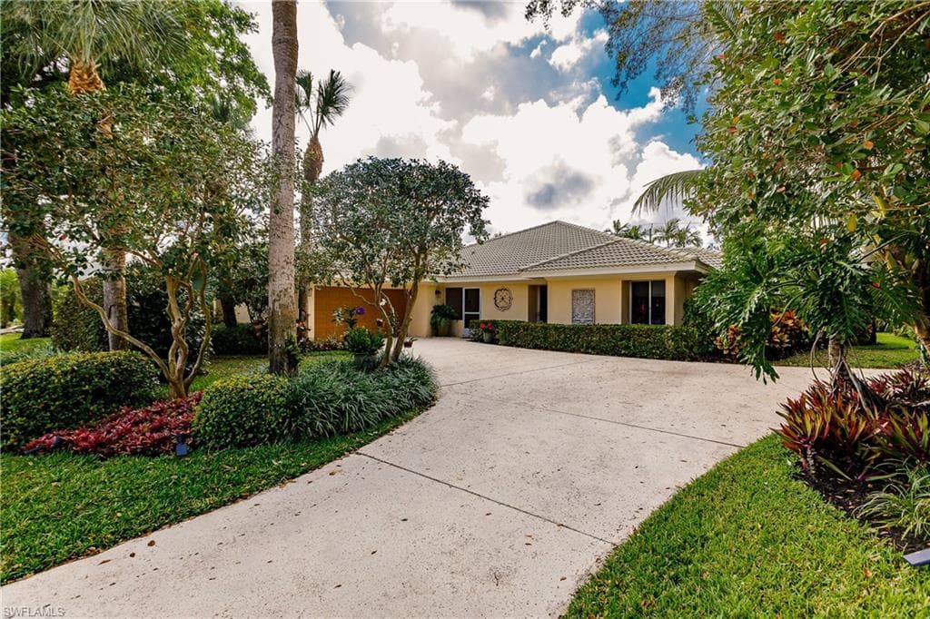 11323 Longshore WAY W NAPLES, FL 34119