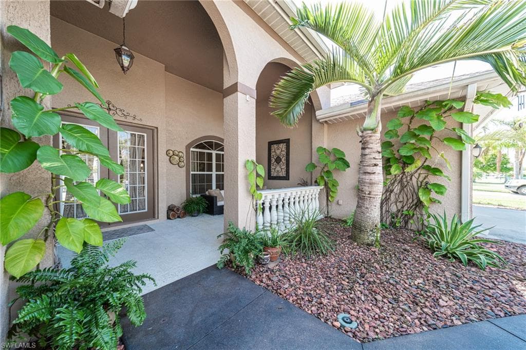 1826 SE 20th ST CAPE CORAL, FL 33990