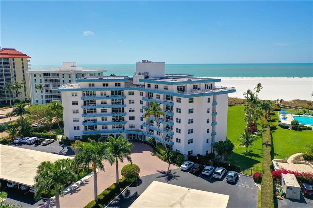 220 Seaview CT 301 MARCO ISLAND, FL 34145