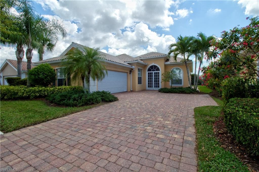 8528 Alessandria CT NAPLES, FL 34114