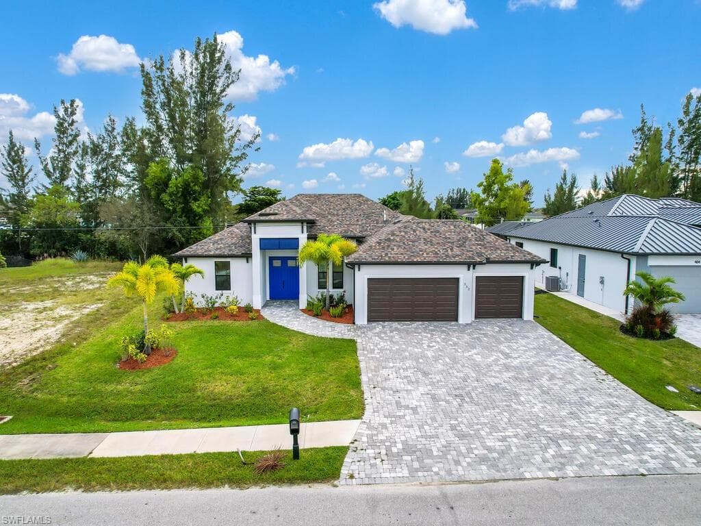 332 SW 26th ST CAPE CORAL, FL 33914