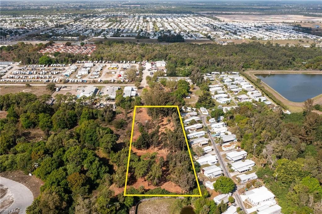 8200 Engle PL NORTH FORT MYERS, FL 33903