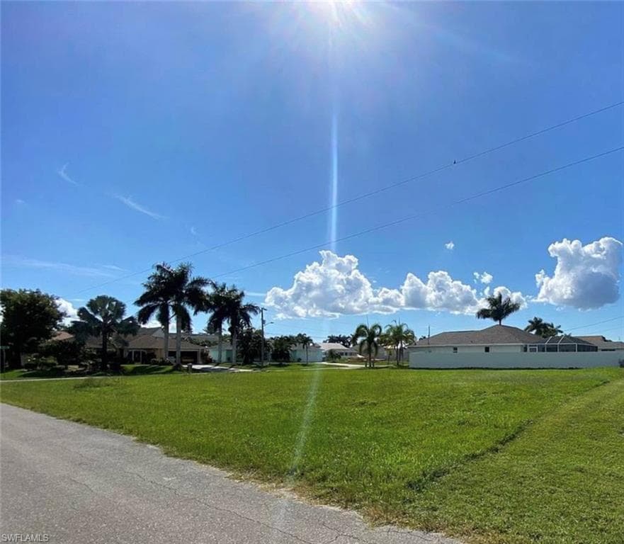 1901 SW 54th LN CAPE CORAL, FL 33914