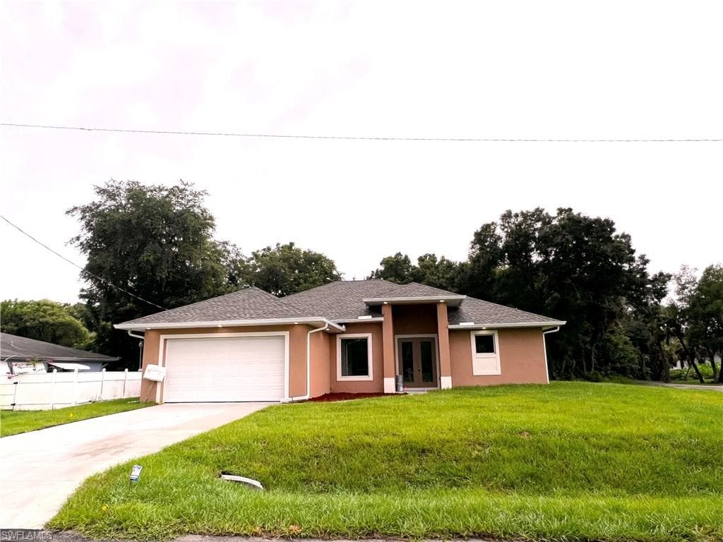 1400 E 4th ST LEHIGH ACRES, FL 33936