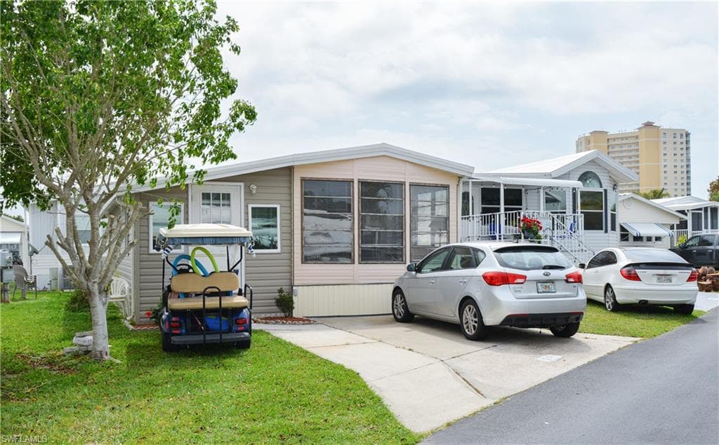 19681 Summerlin RD 371 FORT MYERS, FL 33908