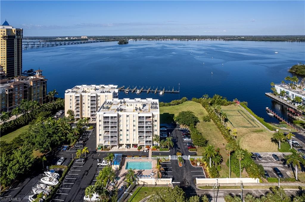 2885 Palm Beach BLVD 308 FORT MYERS, FL 33916