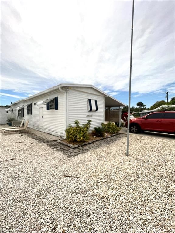 132 Coachlight LN NORTH FORT MYERS, FL 33917