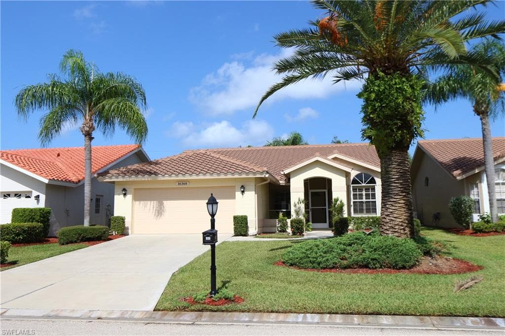 16368 Kelly Woods DR FORT MYERS, FL 33908