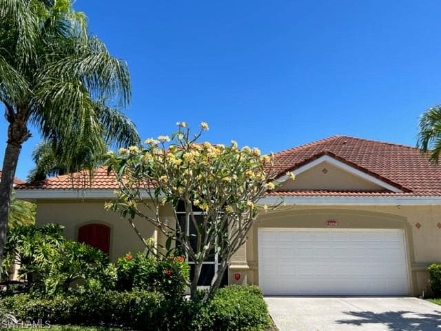 13894 Bently CIR FORT MYERS, FL 33912