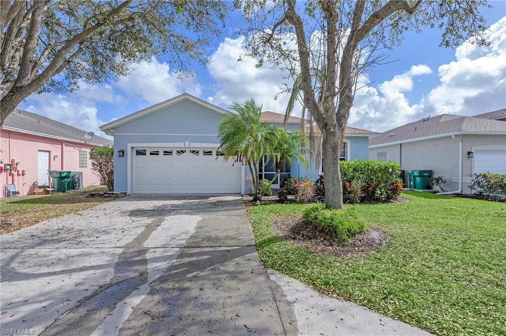 714 Crossfield CIR NAPLES, FL 34104