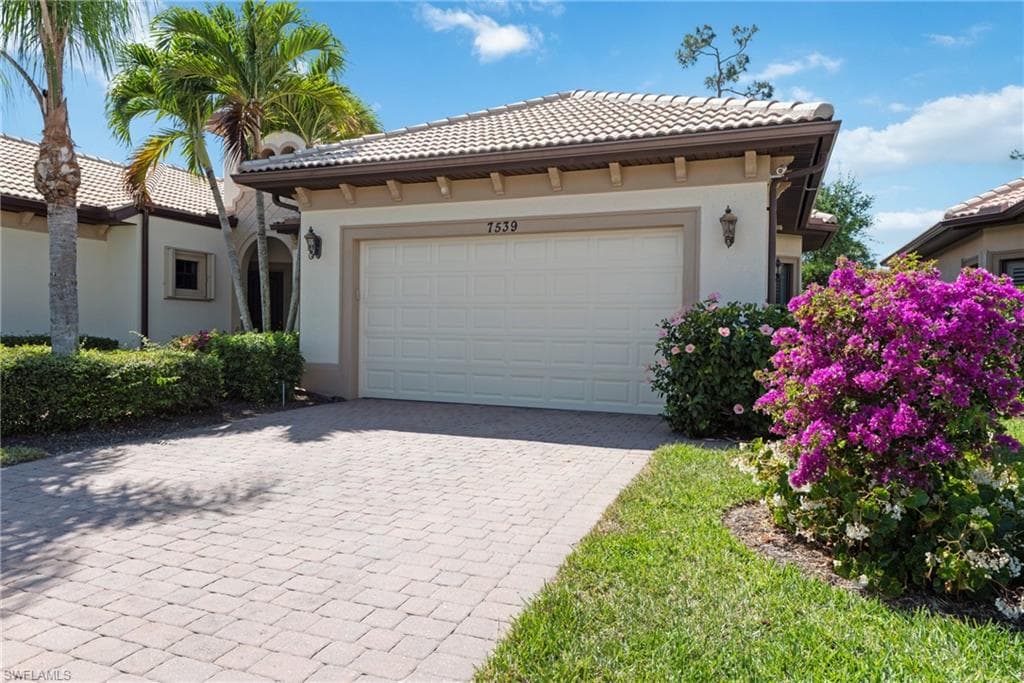 7539 Moorgate Point WAY NAPLES, FL 34113