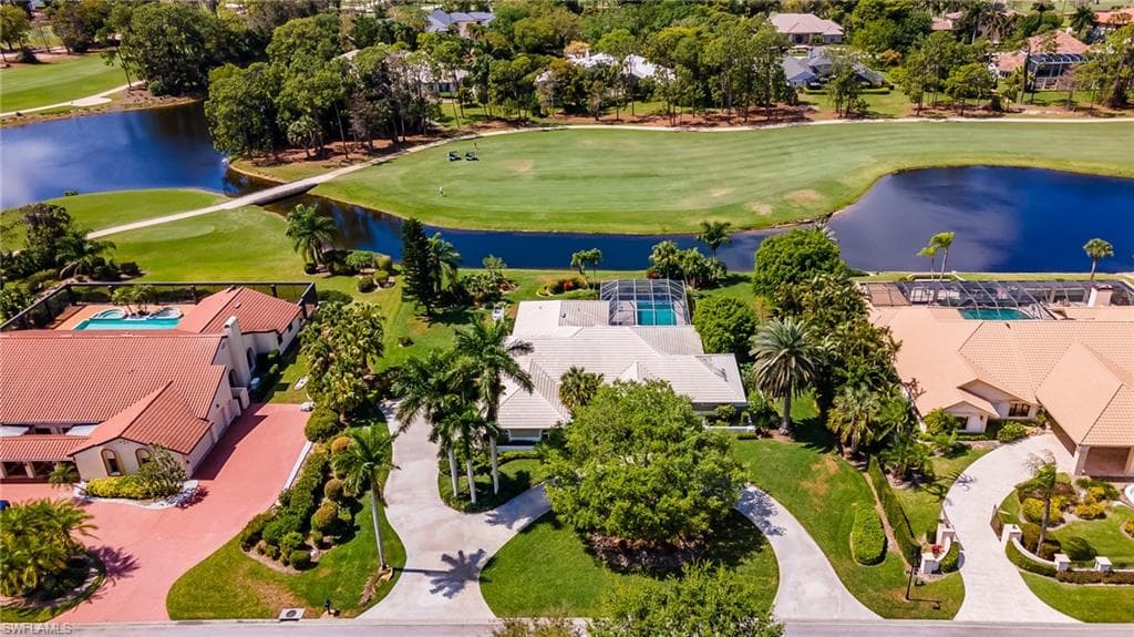 4702 Oak Leaf DR NAPLES, FL 34119