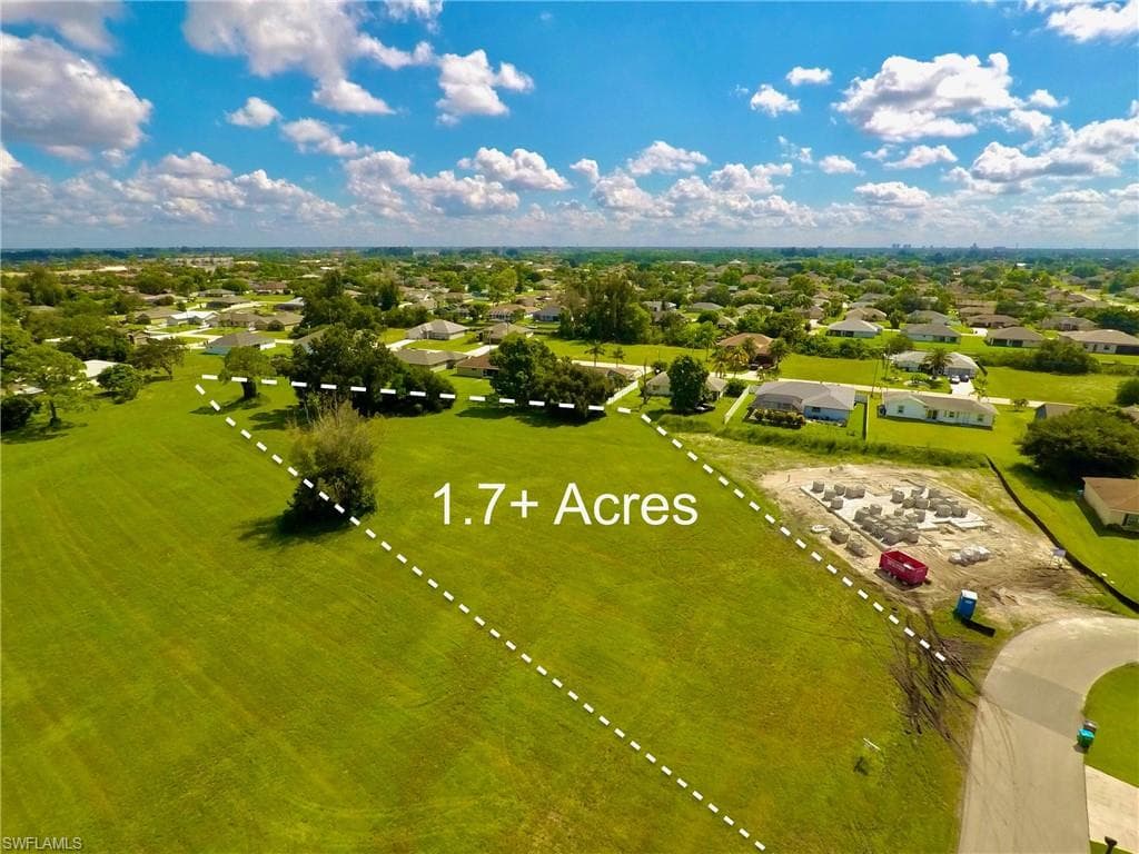 1209 SW 9th TER CAPE CORAL, FL 33991