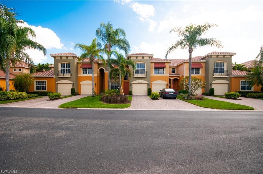 12100 Toscana WAY 101 BONITA SPRINGS, FL 34135