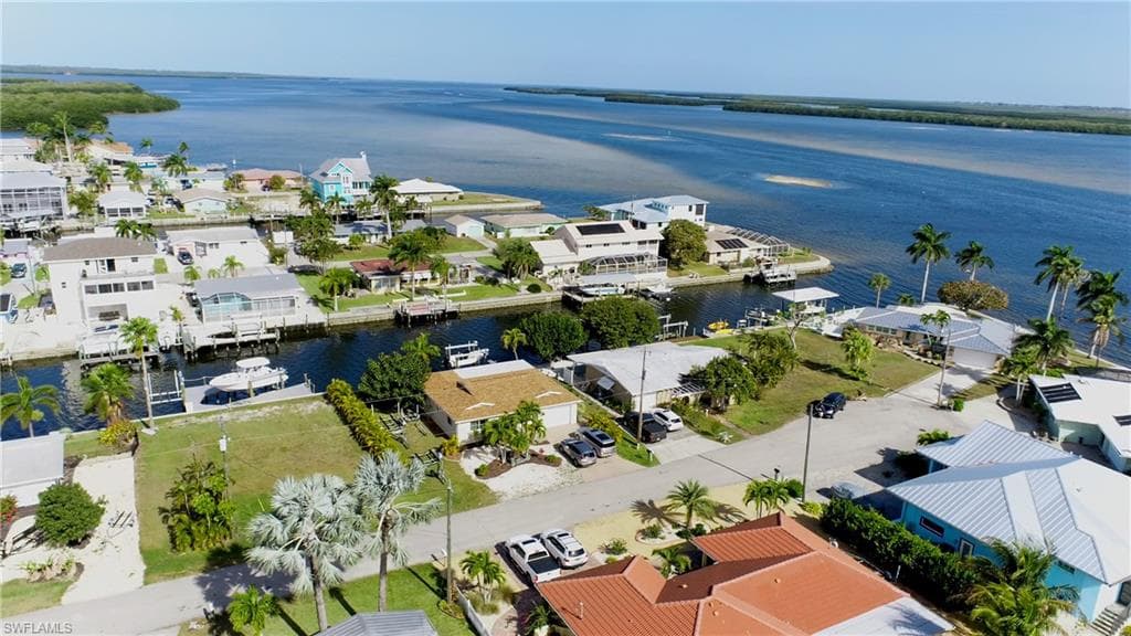 2760 Janet ST MATLACHA, FL 33993