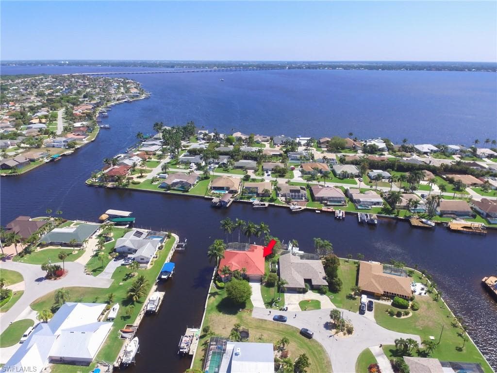 2043 SE 29th ST CAPE CORAL, FL 33904