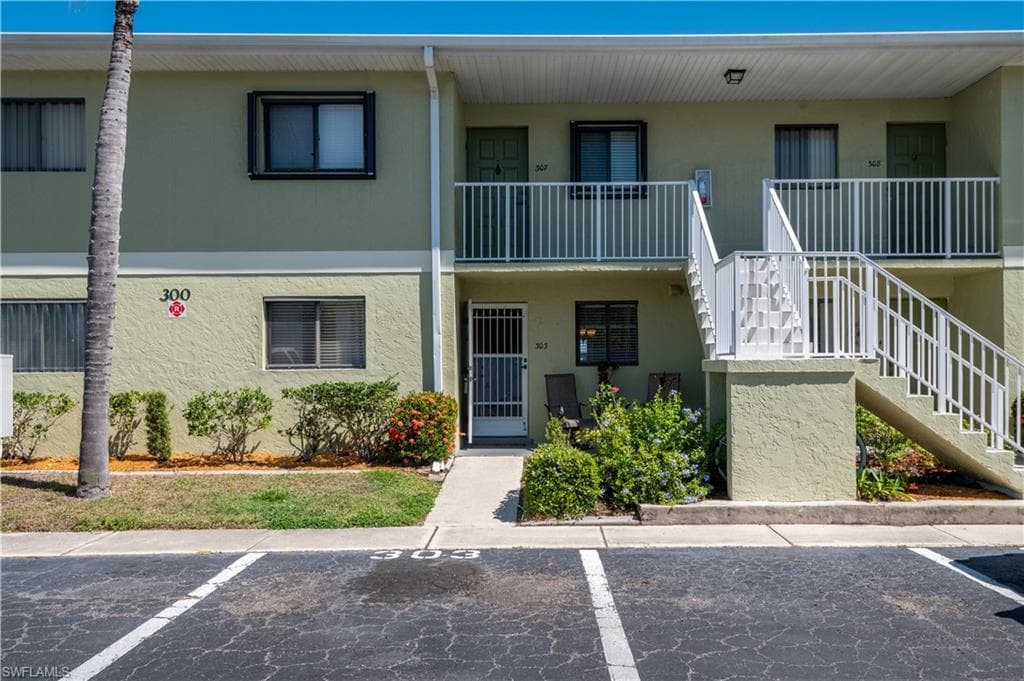 25225 Rampart BLVD 303 PUNTA GORDA, FL 33983