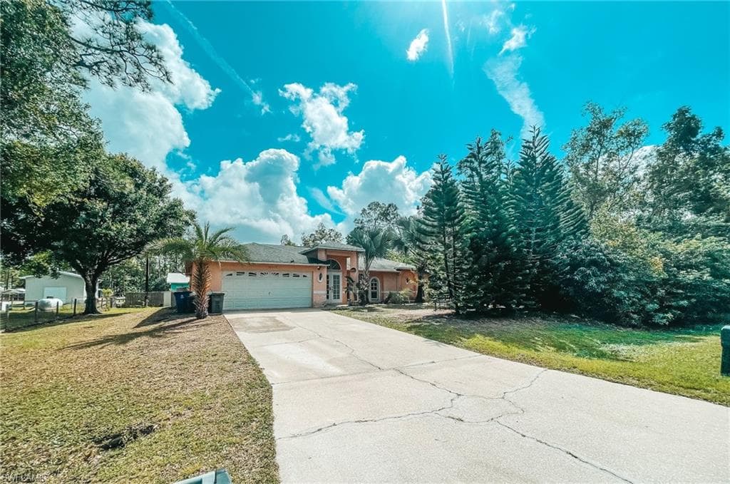20368 Dalewood RD NORTH FORT MYERS, FL 33917