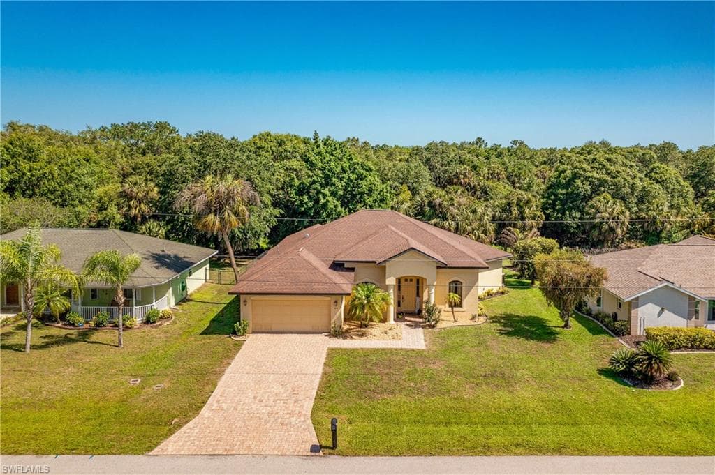 46 Madre De Dios ST PUNTA GORDA, FL 33983