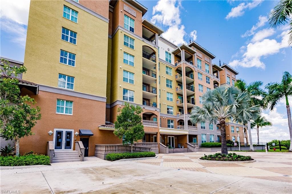 2825 Palm Beach BLVD 214 FORT MYERS, FL 33916