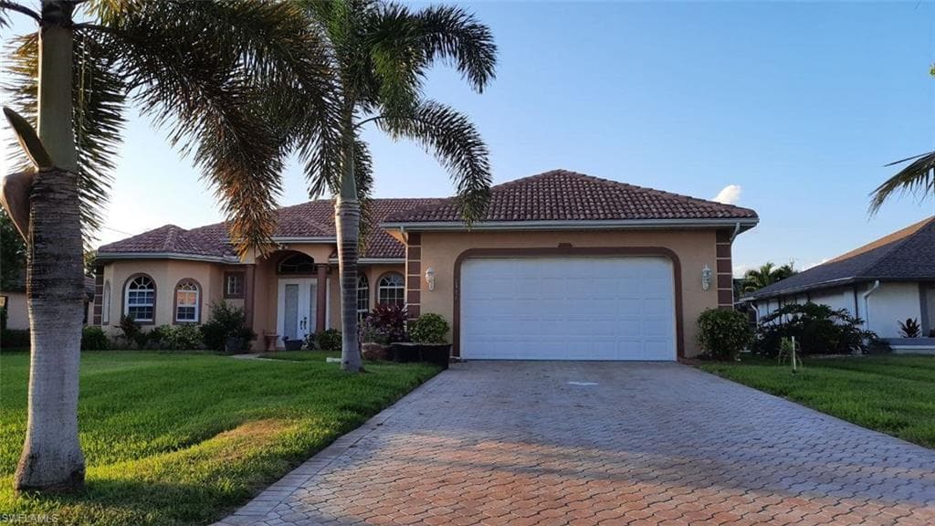 2111 SW 51st ST CAPE CORAL, FL 33914