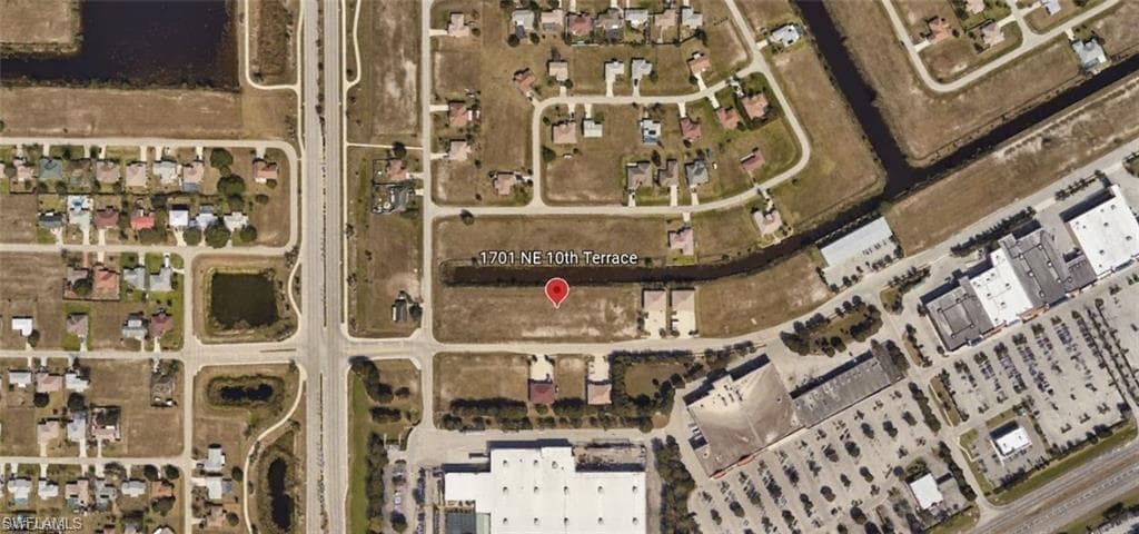 1701 NE 10th TER CAPE CORAL, FL 33909